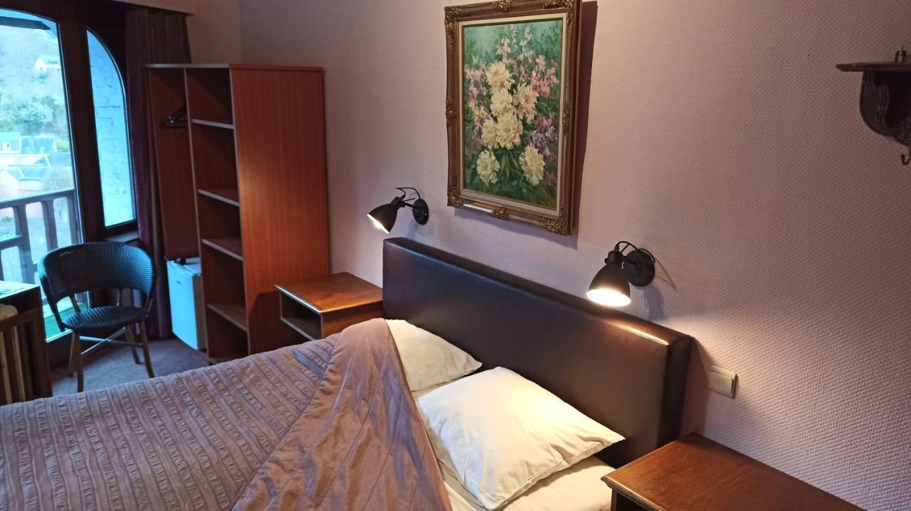 Le Hotel